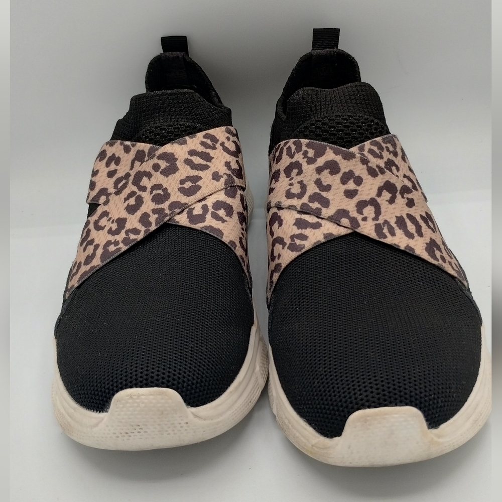 Sketcher-Bobs, women's slip on sneakers shoes, size 7